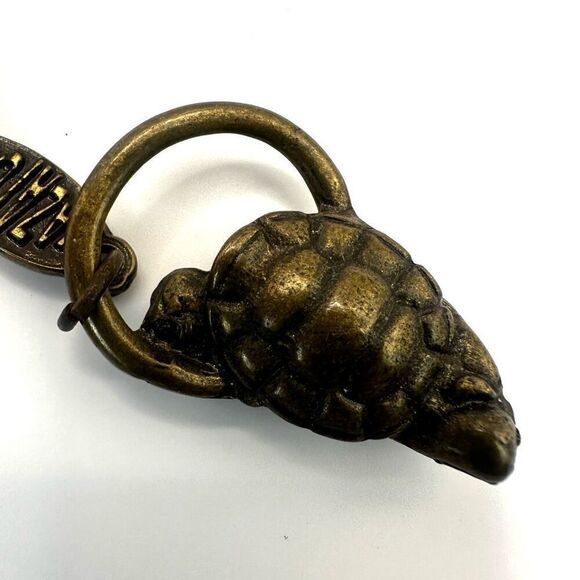 Mazatlan brass turtle keychain - Picture 3 of 7